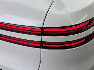 صورة 10 لـ 2024 Genesis GV70