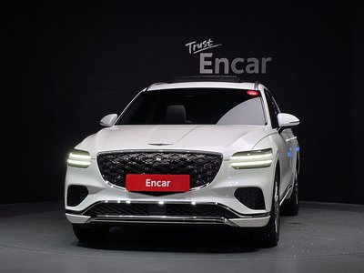صورة 2 لـ 2024 Genesis GV70