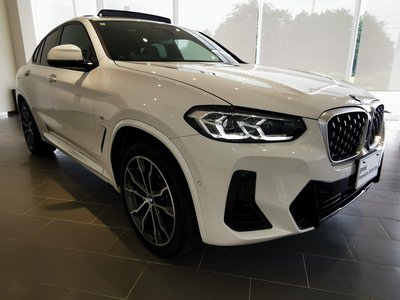 صورة 9 لـ 2024 BMW X4