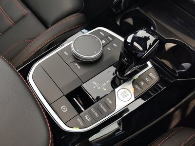 2024 BMW X4 缩略图 42