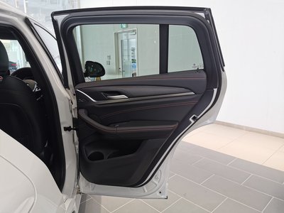 2024 BMW X4 缩略图 48