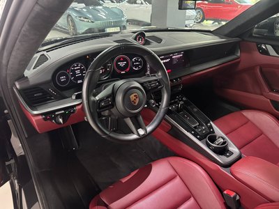 PORSCHE 911 - 9