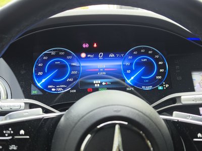 MERCEDES-BENZ EQS - 2