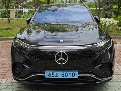 MERCEDES-BENZ EQS - 8
