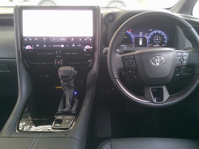2023 Toyota ALPHARD — фото 7