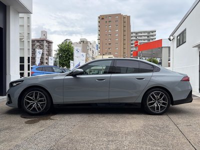 2026 BMW 5 SERIES photo 8