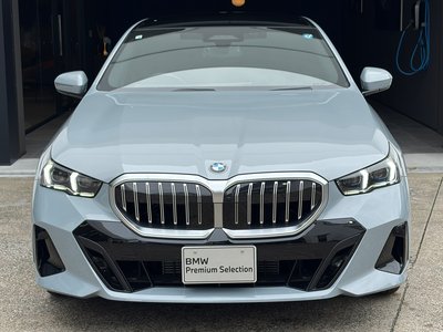 2026 BMW 5 SERIES photo 10