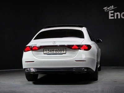 MERCEDES-BENZ E-CLASS - 3