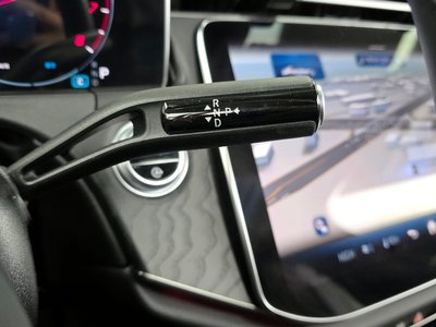 MERCEDES-BENZ E-CLASS - 9