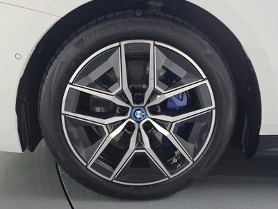 BMW I5 - 6