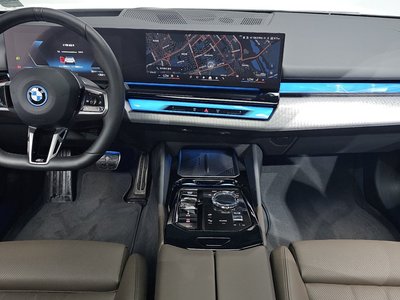 BMW I5 - 5