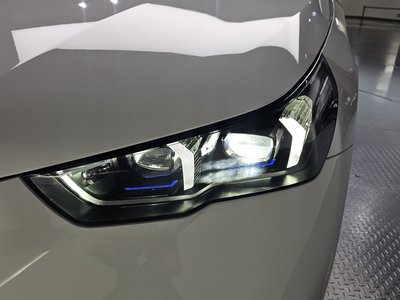 BMW I5 - 9