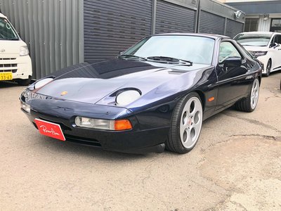 PORSCHE 928 - 1