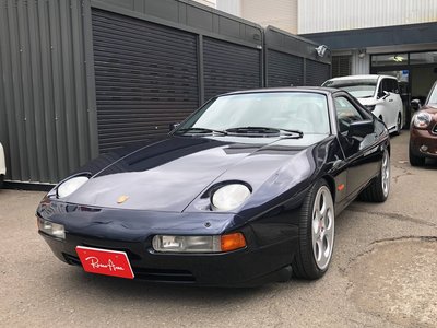 PORSCHE 928 - 6