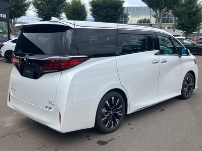 2025 Toyota ALPHARD 照片 4