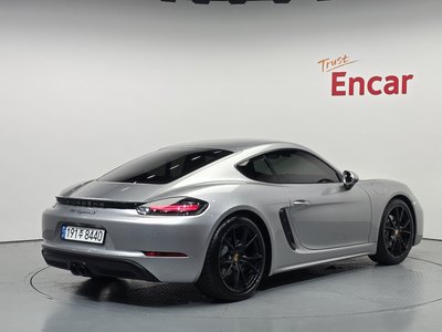 صورة 3 لـ 2018 Porsche 718