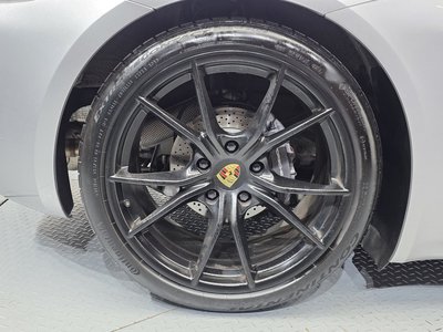 صورة 8 لـ 2018 Porsche 718