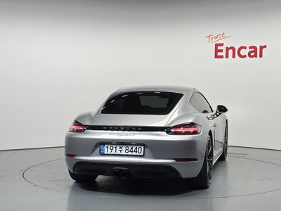 صورة 4 لـ 2018 Porsche 718