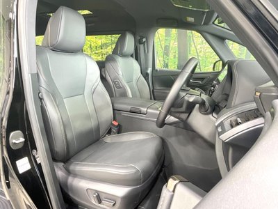 2025 Toyota ALPHARD — фото 8