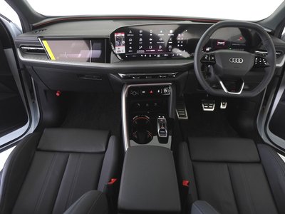 صورة 6 لـ 2025 AUDI Q5