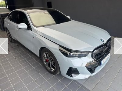 BMW 5 SERIES - 2