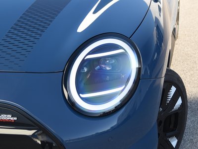 2025 MINI COOPER photo 8