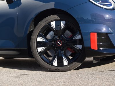 2025 MINI COOPER thumbnail 18
