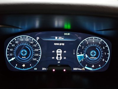 2022 Genesis THE NEW G70 — миниатюра 11