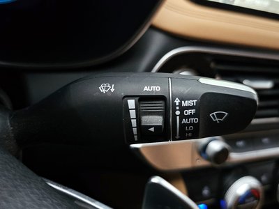 2022 Genesis THE NEW G70 — миниатюра 28