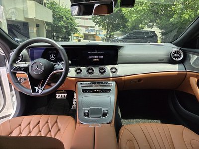 صورة 5 لـ 2023 Mercedes-BENZ CLS