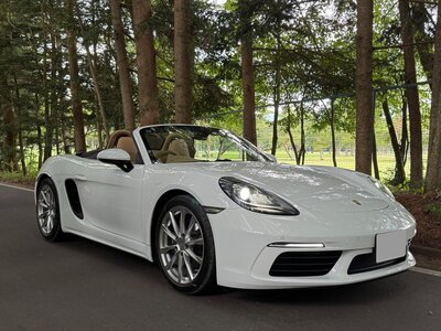 PORSCHE 718 BOXSTER
