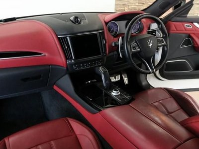 MASERATI LEVANTE - 8