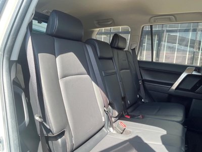 TOYOTA LAND CRUISER PRADO - 9