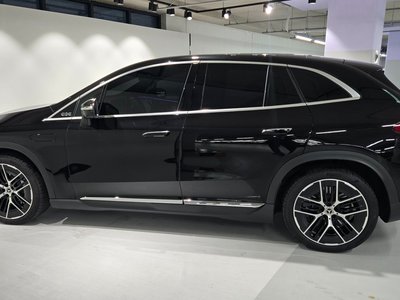 MERCEDES-BENZ EQE - 2