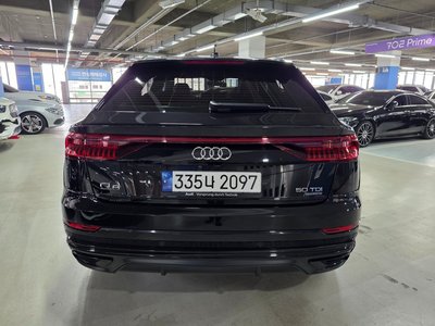 AUDI Q8 - 3