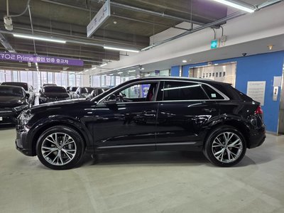 AUDI Q8 - 7