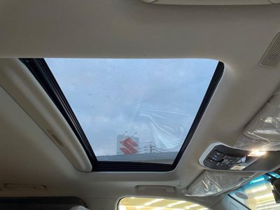 TOYOTA LAND CRUISER 300 - 9