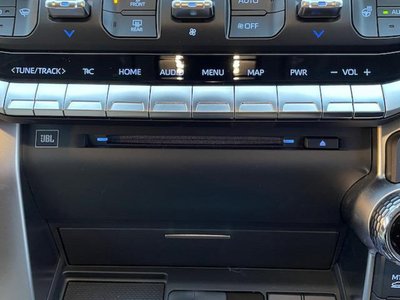 TOYOTA LAND CRUISER 300 - 7