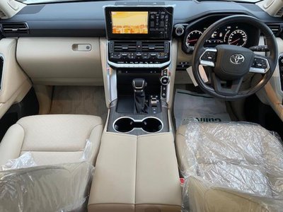 TOYOTA LAND CRUISER 300 - 2