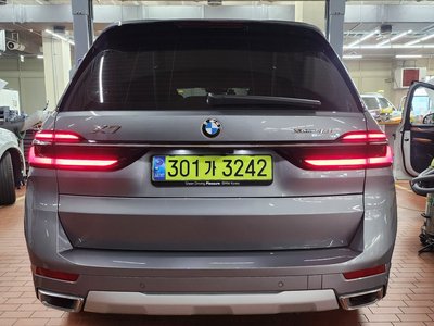 صورة 4 لـ 2025 BMW X7