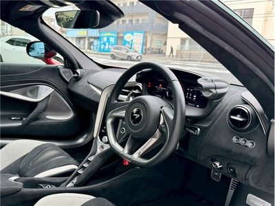 صورة 3 لـ 2024 Mclaren 750S SPIDER