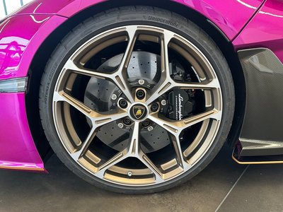 LAMBORGHINI REVUELTO - 6