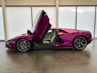 LAMBORGHINI REVUELTO - 5