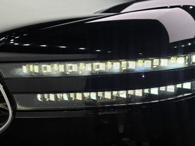 2022 Genesis G90 photo 9