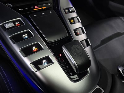 MERCEDES-BENZ GT AMG - 9