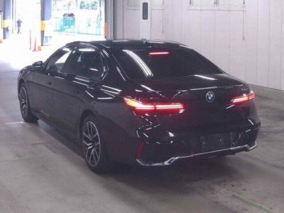 BMW 7 SERIES - 2