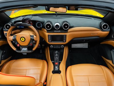 FERRARI CALIFORNIA - 6