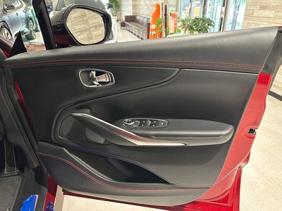 صورة 47 لـ 2021 Aston Martin DBX