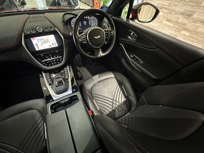 صورة 31 لـ 2021 Aston Martin DBX