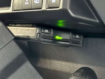 TOYOTA LAND CRUISER 70 - 7